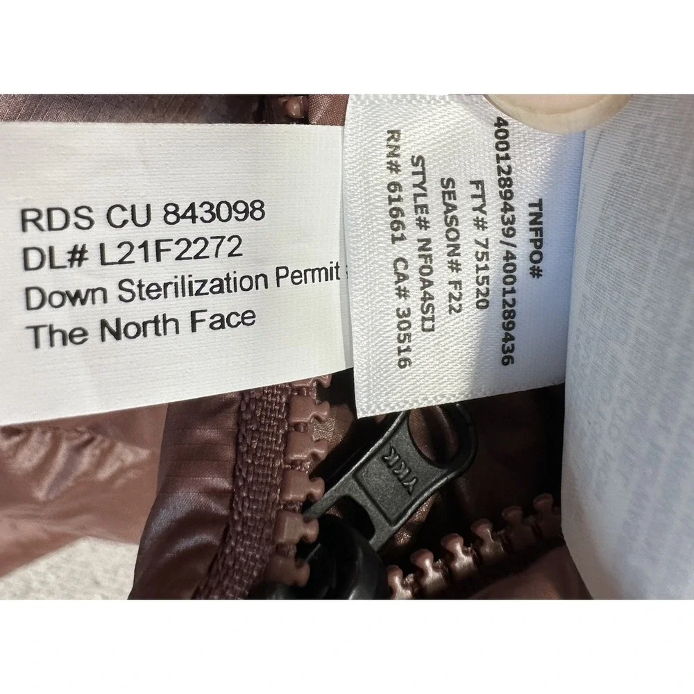 The North Face City Voyager Scarf Down Marron Purple Brown One Size - Picture 8 of 8